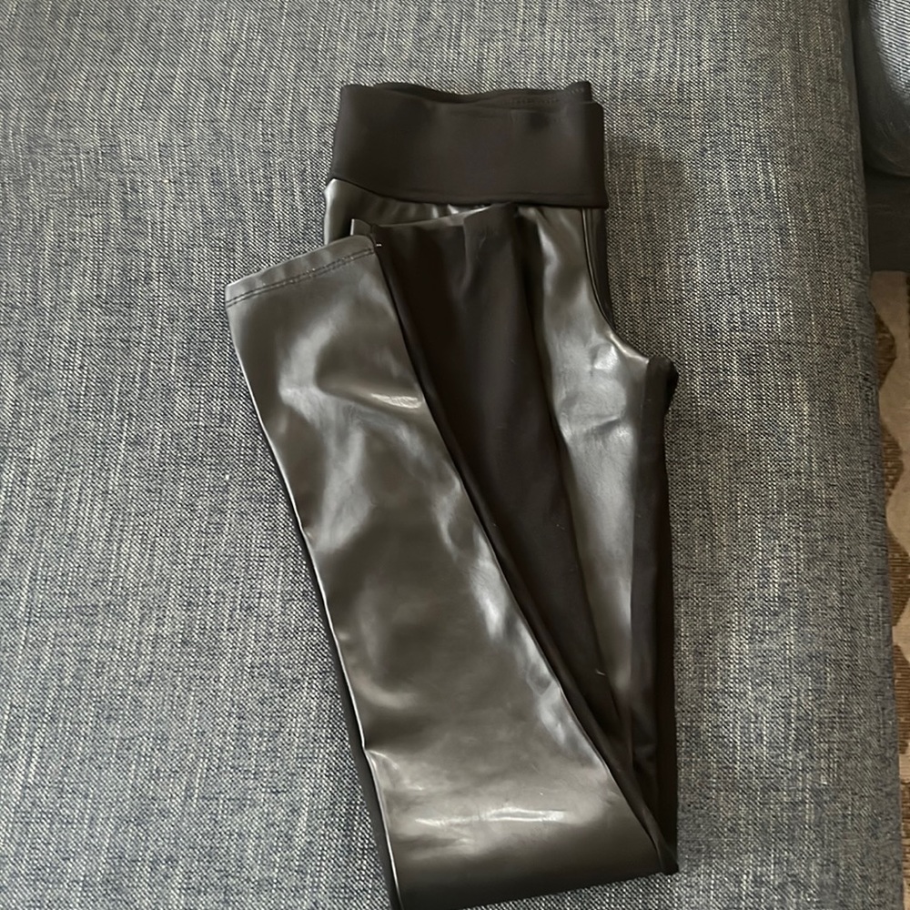 Zara Sz Medium faux leather leggings